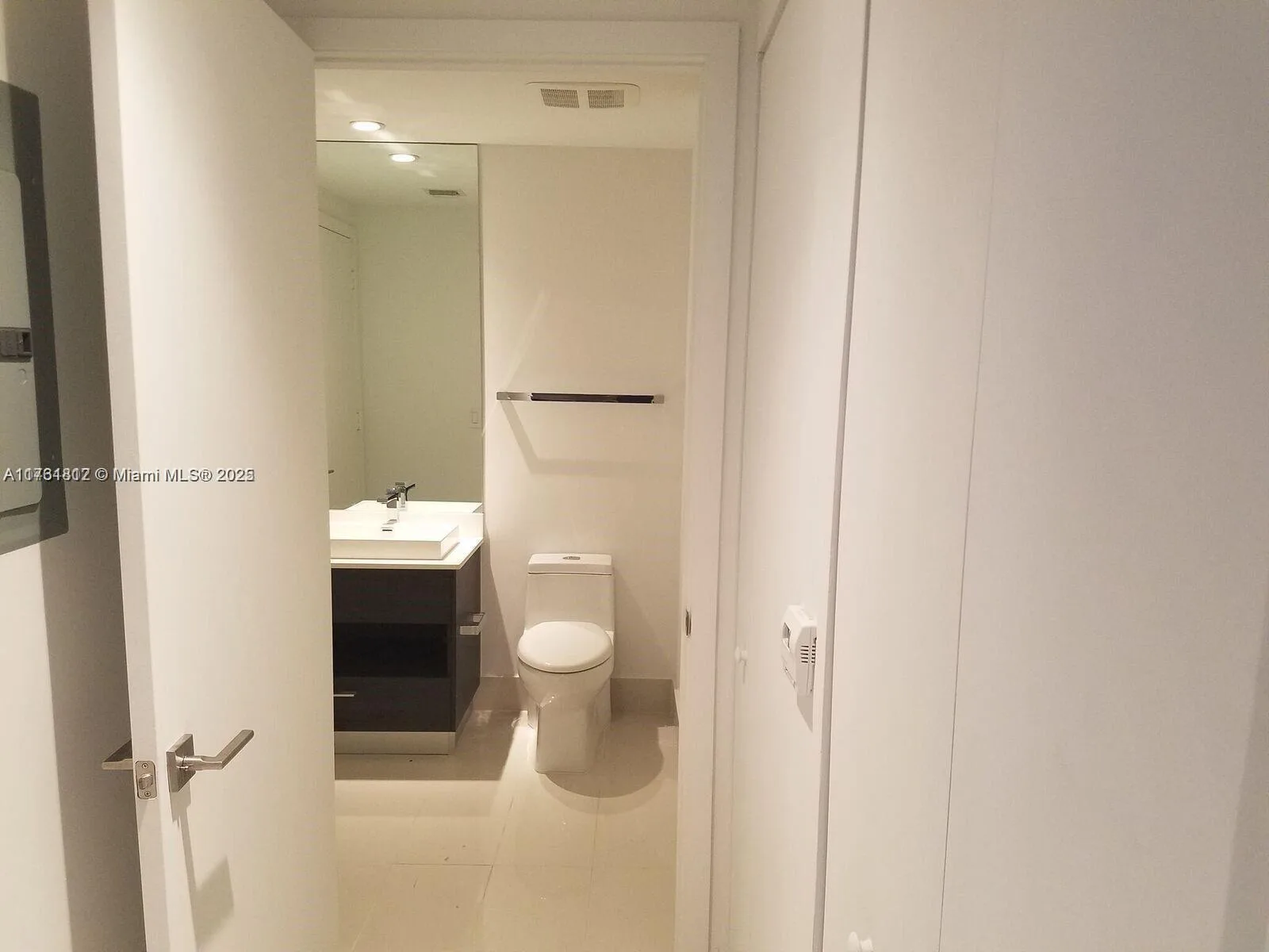 55 SW 9th St # 1107, Miami, FL 33130 photo 9