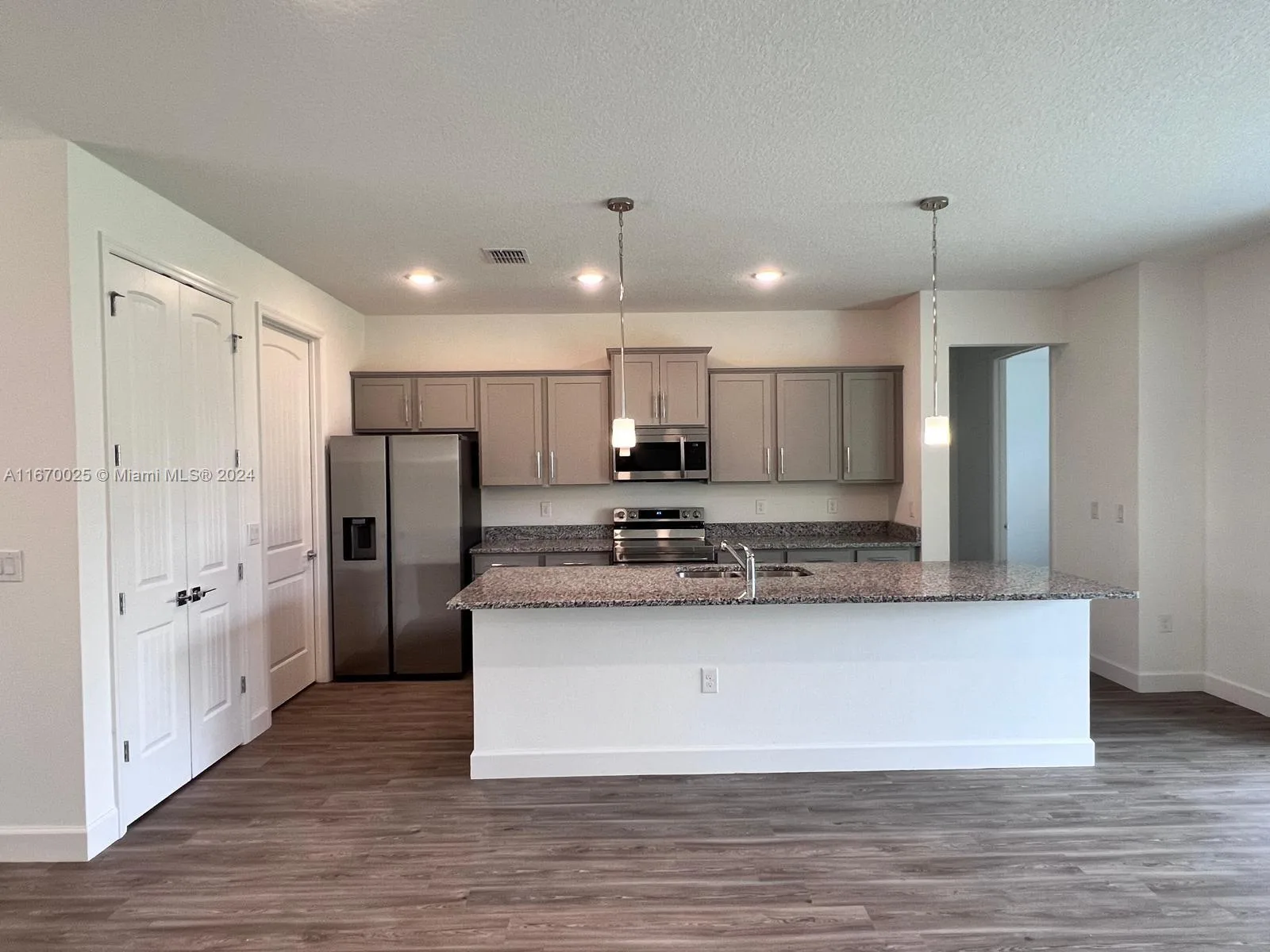 1255 WADSWORTH ST SE, Palm Bay, FL 32909 photo 4