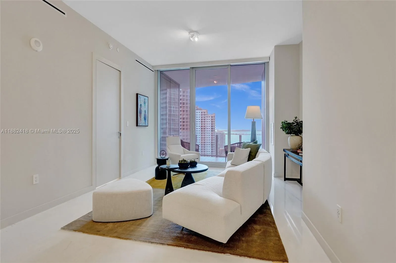 300 Biscayne Blvd Way # 2305W, Miami, FL 33131 photo 3