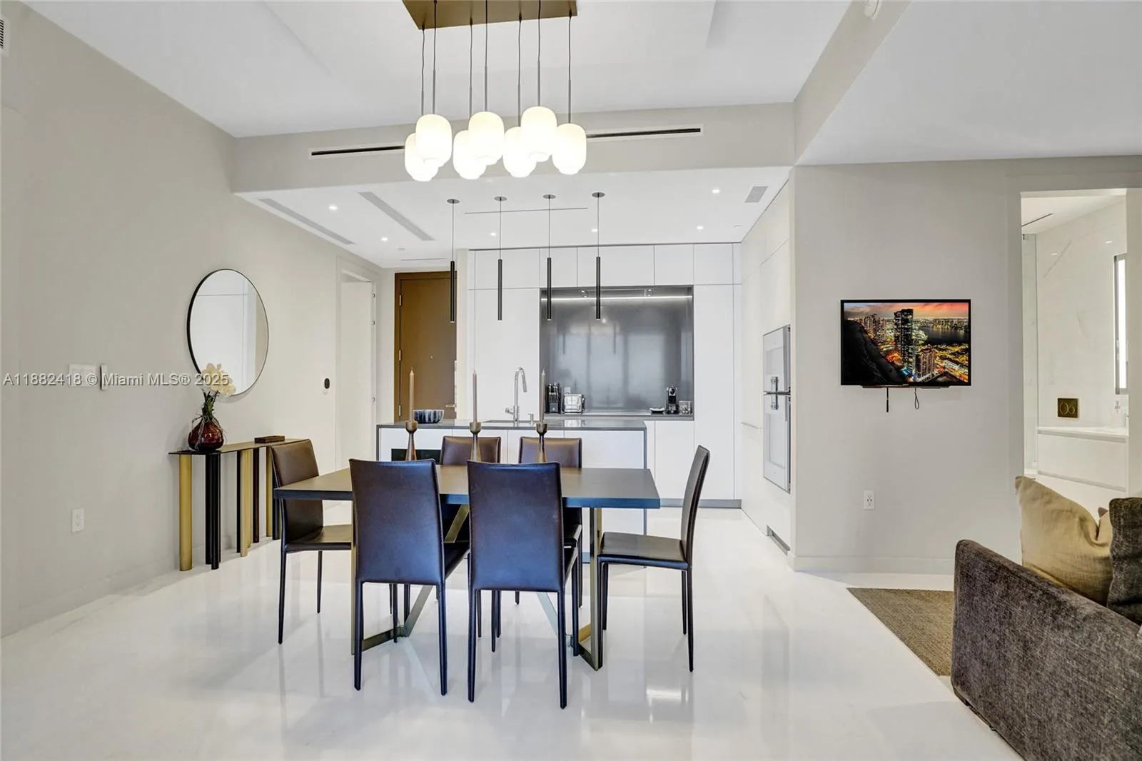300 Biscayne Blvd Way # 2305W, Miami, FL 33131 photo 9