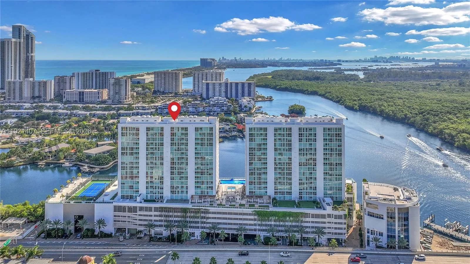 400 Sunny Isles photo 3
