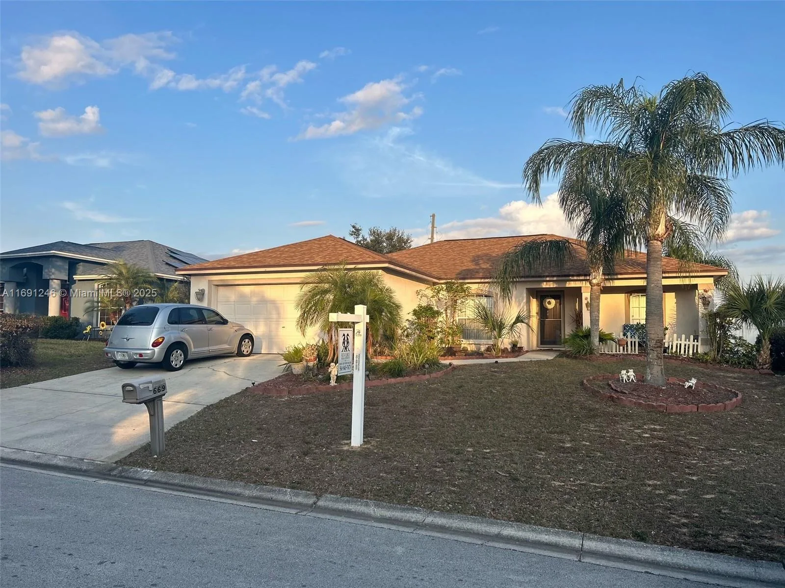 669 Sierra Circle, Davenport, FL 33837 photo 4