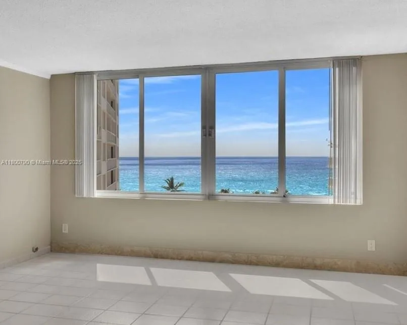 5401 Collins Ave # 428, Miami Beach, FL 33140 photo 3