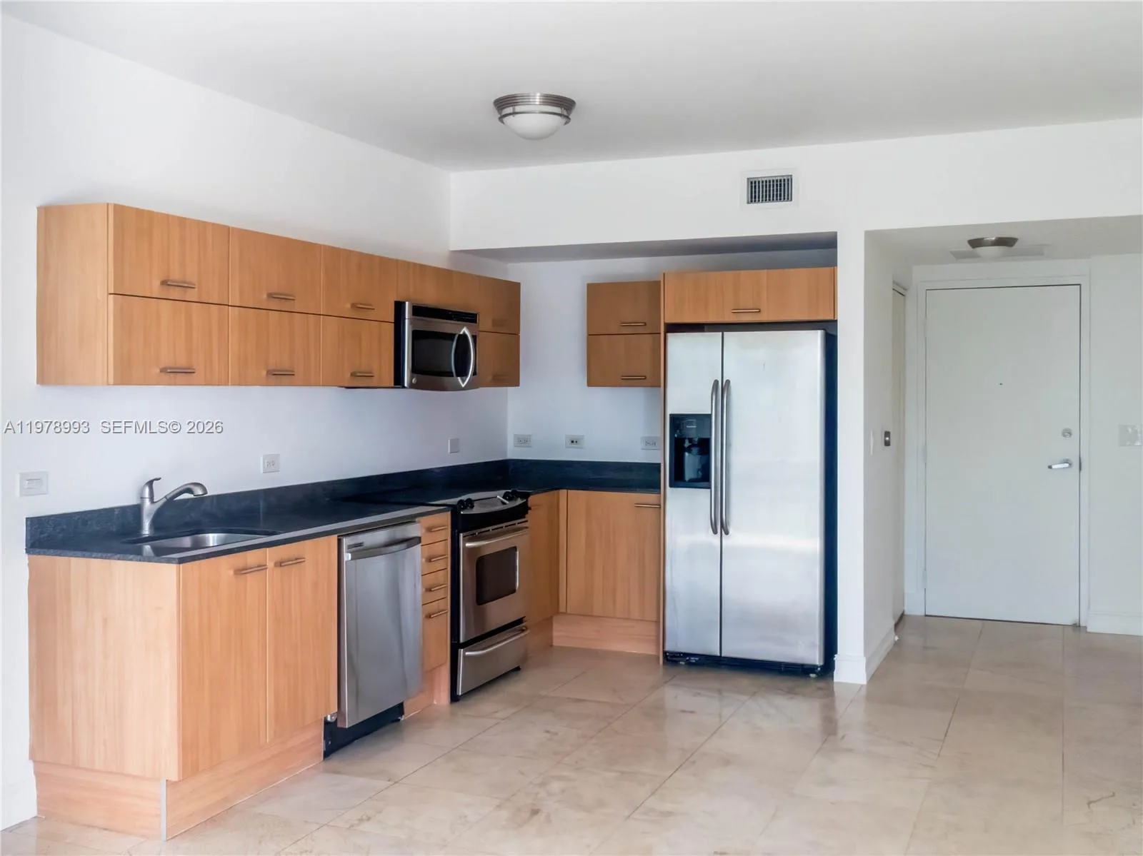 350 S Miami Ave # 3910, Miami, FL 33130 photo 5