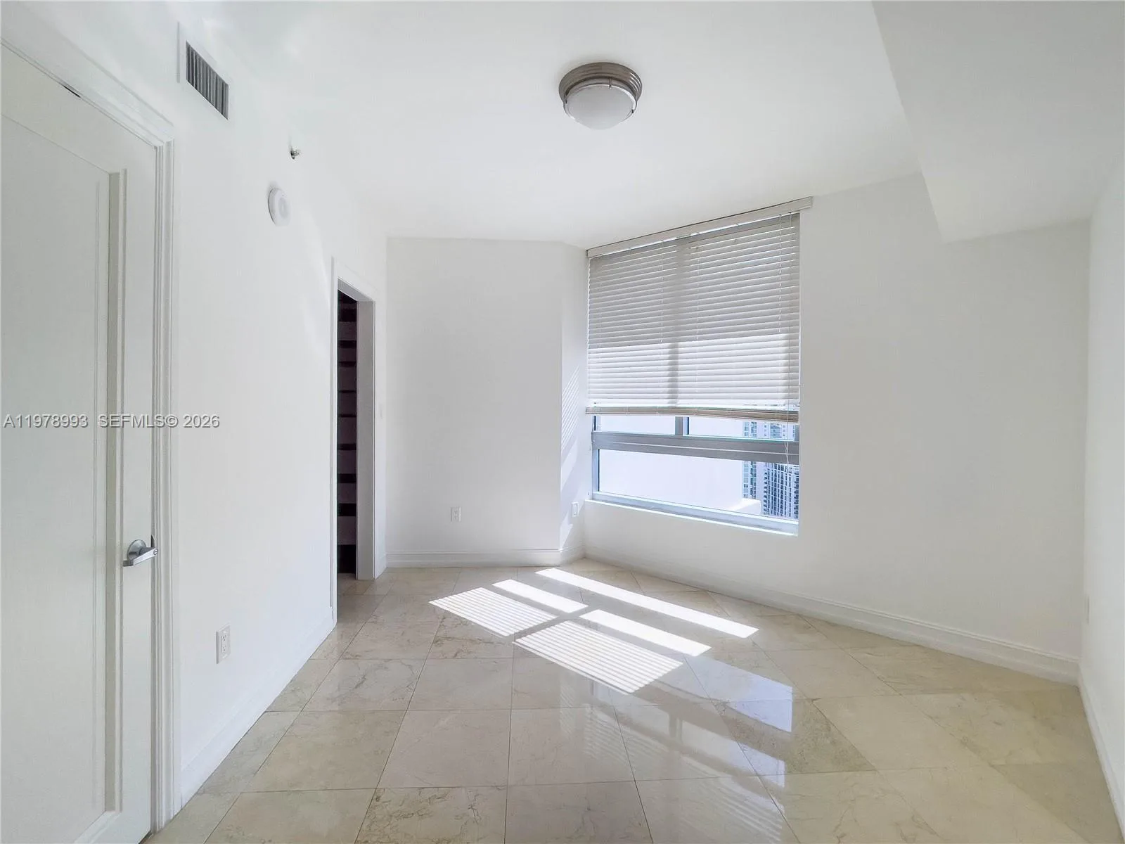 350 S Miami Ave # 3910, Miami, FL 33130 photo 8
