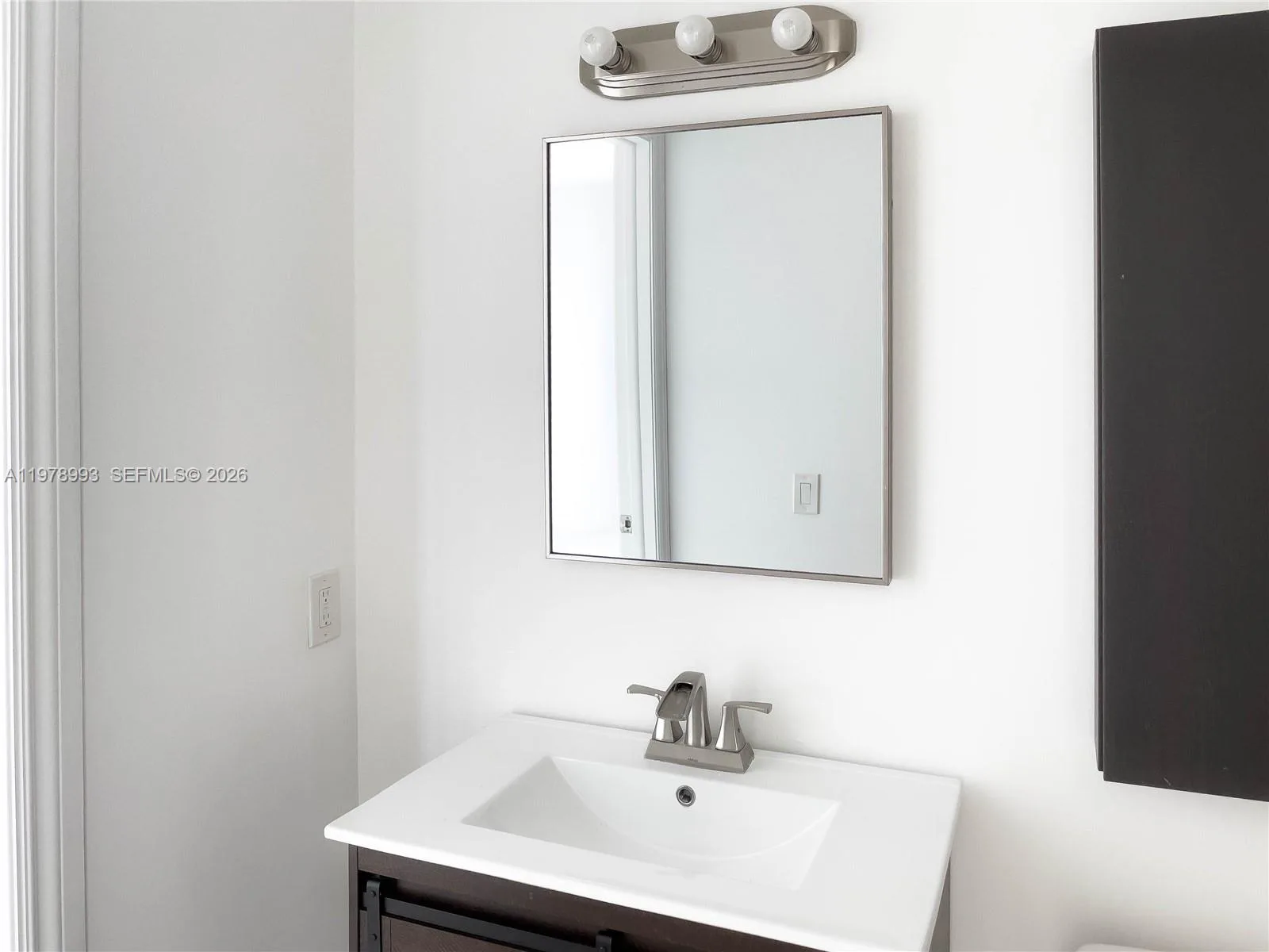 350 S Miami Ave # 3910, Miami, FL 33130 photo 9