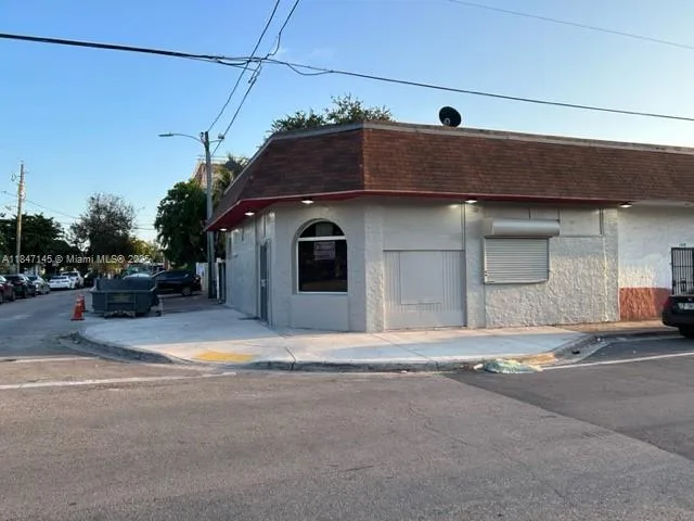 1400 SW 6th St, Miami, FL 33135 photo 2
