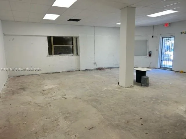 1400 SW 6th St, Miami, FL 33135 photo 4
