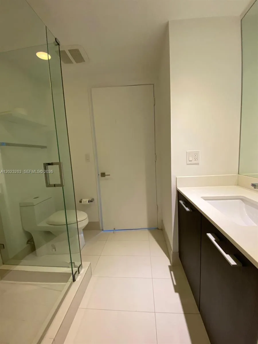 55 SW 9th St # 1503, Miami, FL 33130 photo 5