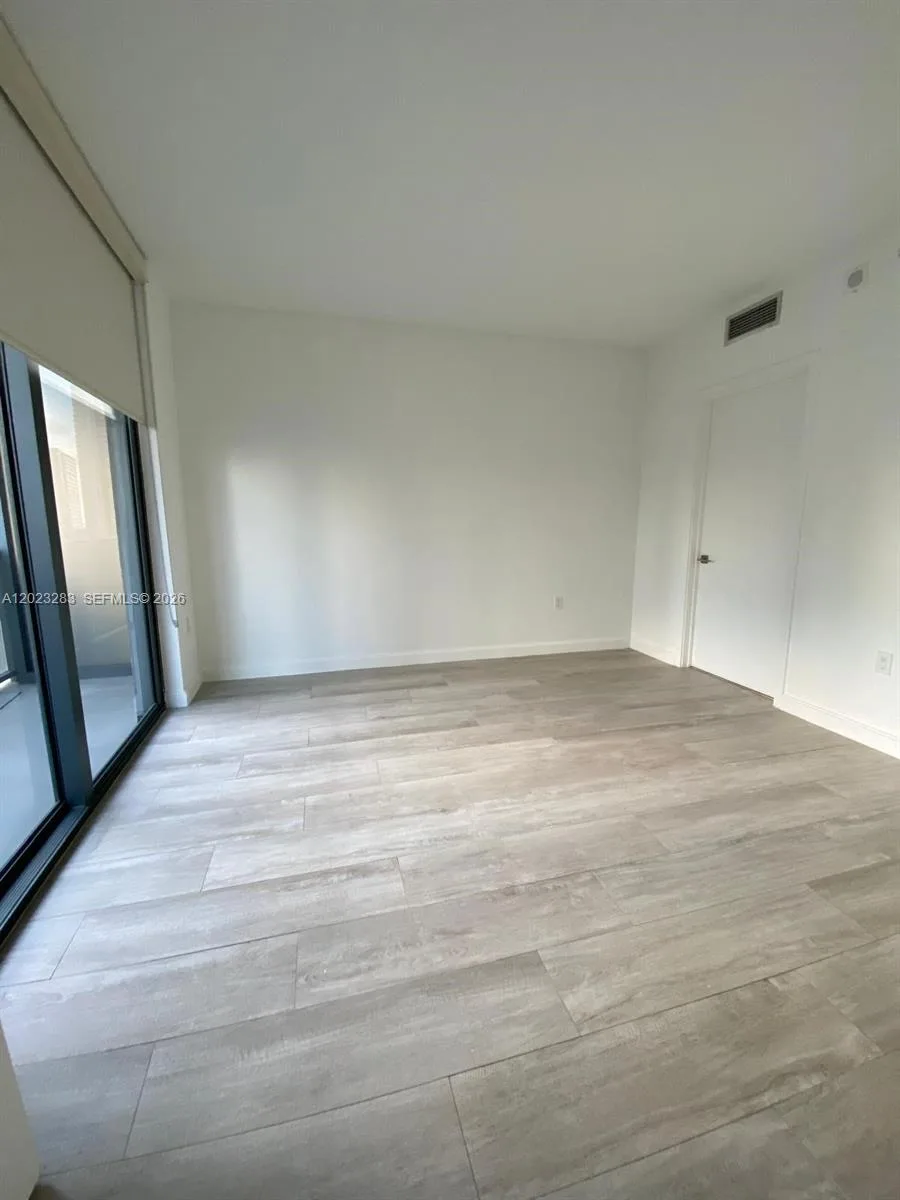 55 SW 9th St # 1503, Miami, FL 33130 photo 8