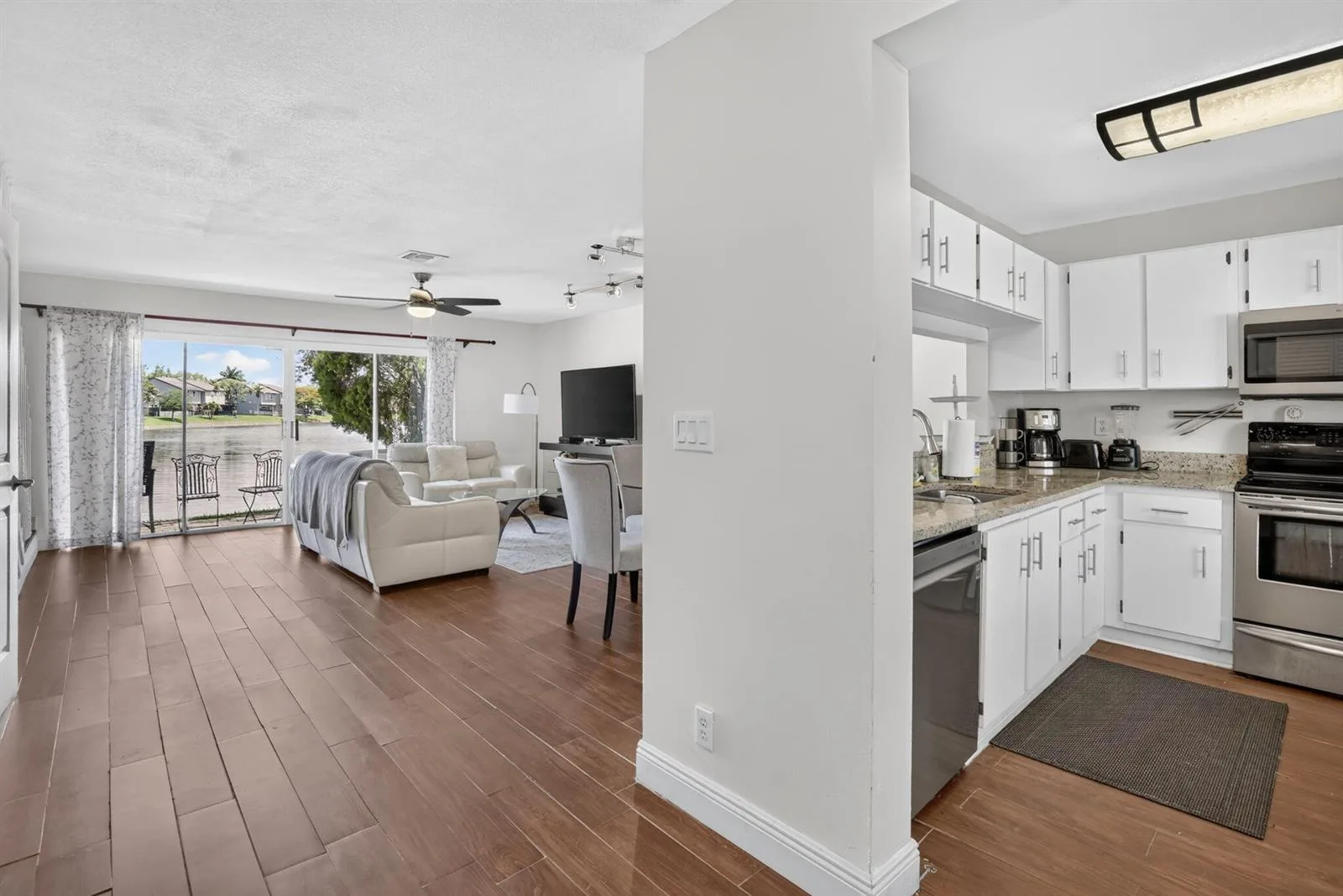 12175 NW 36th Place, Sunrise, FL 33323 photo 10