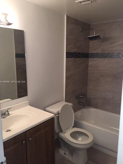 486 NW 165th St Rd # B-405, Miami, FL 33169 photo 12