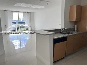 18800 NE 29th Ave # 907, Aventura, FL 33180 photo 3