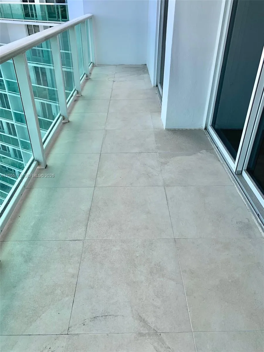 100 Bayview Dr # 1930, Sunny Isles Beach, FL 33160 photo 5