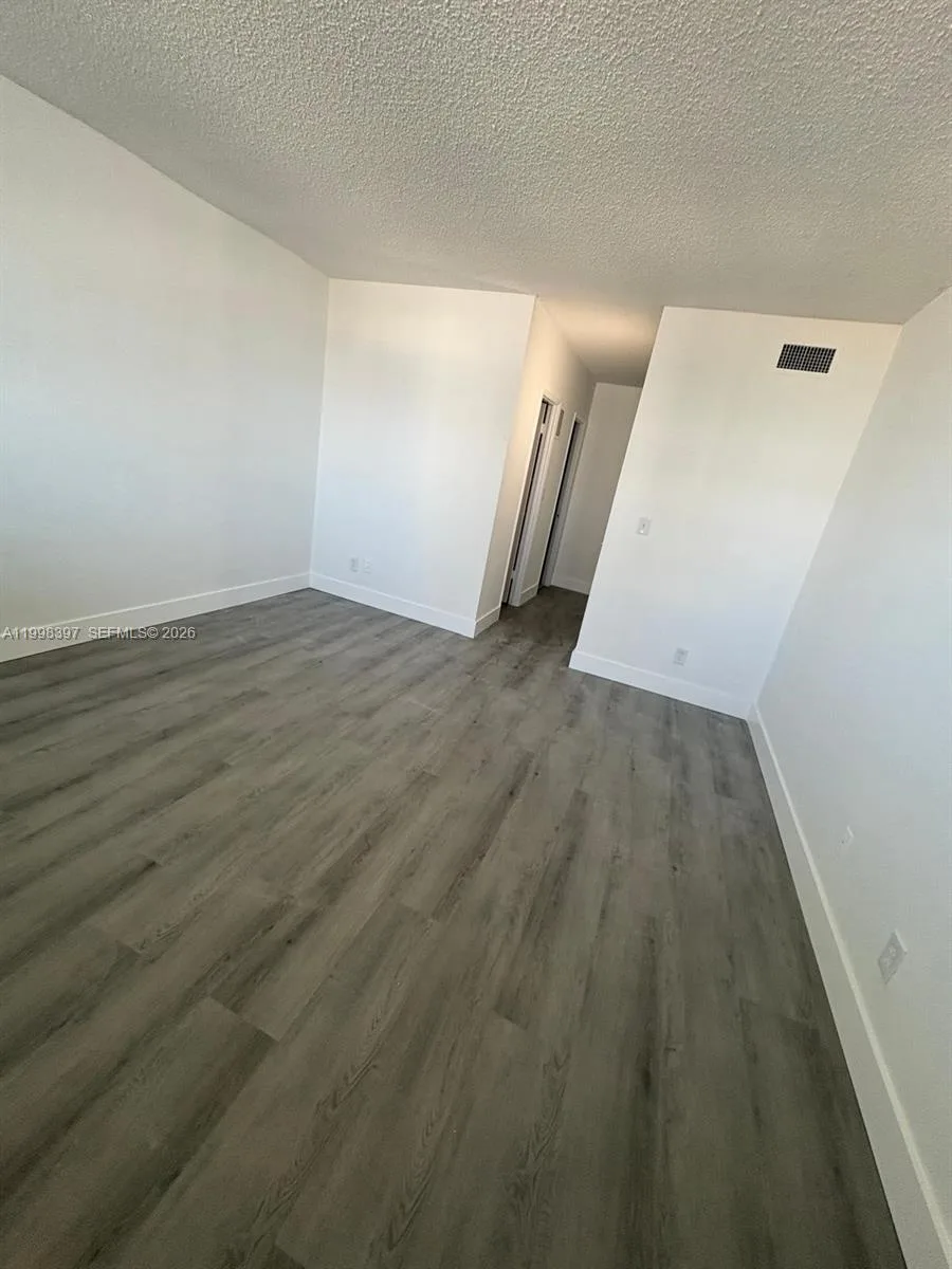 19390 Collins Ave # 1623, Sunny Isles Beach, FL 33160 photo 11