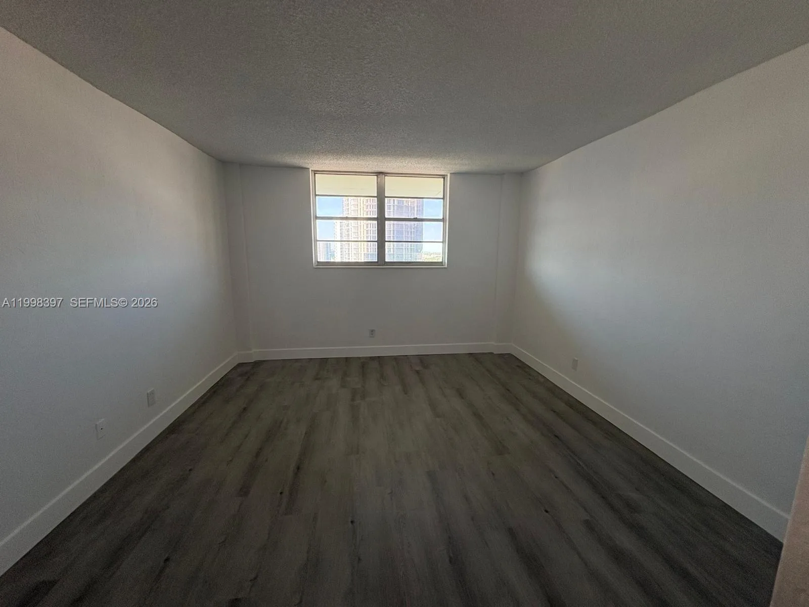 19390 Collins Ave # 1623, Sunny Isles Beach, FL 33160 photo 12