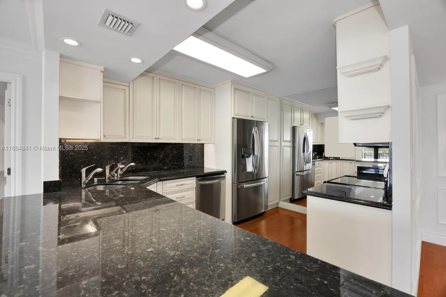 1 Grove Isle Dr # A804, Miami, FL 33133 photo 7