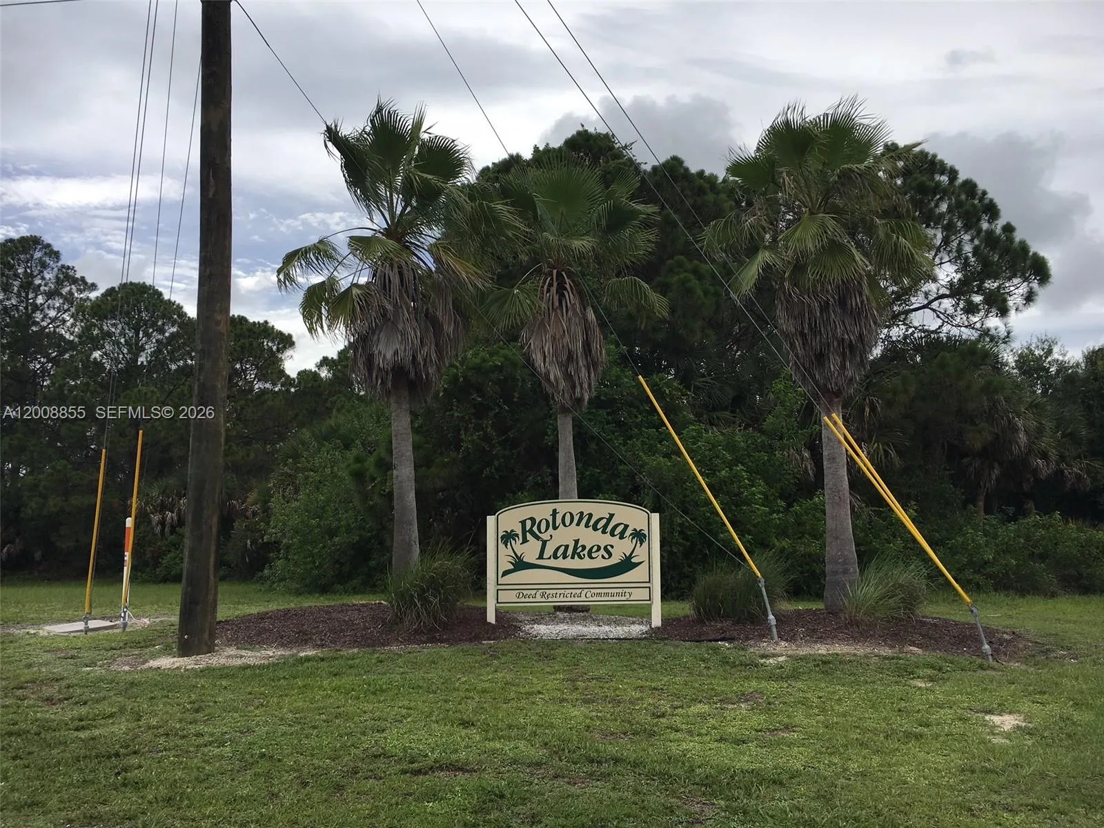 385 Albatross Rd, Other City - In The State Of Florida, FL 33947 photo 2