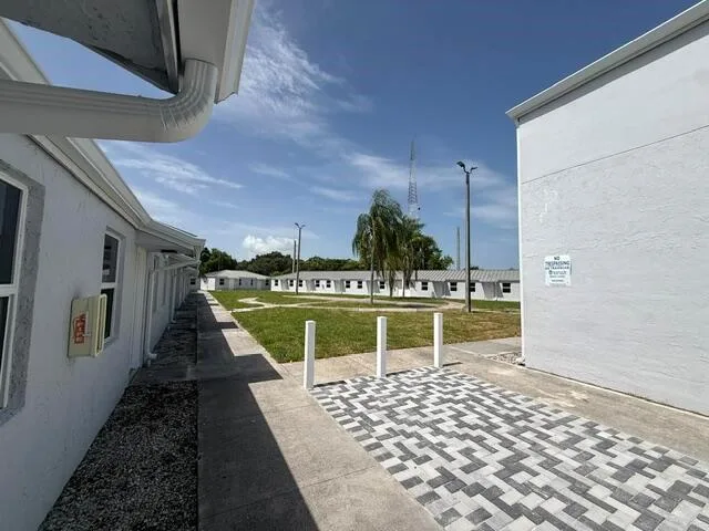 4393 Windsor Avenue # 22, West Palm Beach, FL 33407 photo 3
