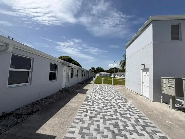 4393 Windsor Avenue # 22, West Palm Beach, FL 33407 photo 5