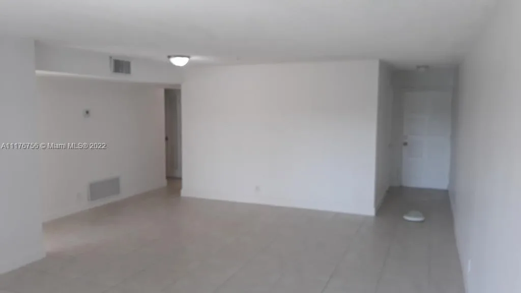 5900 NW 17th Pl # 109, Sunrise, FL 33313