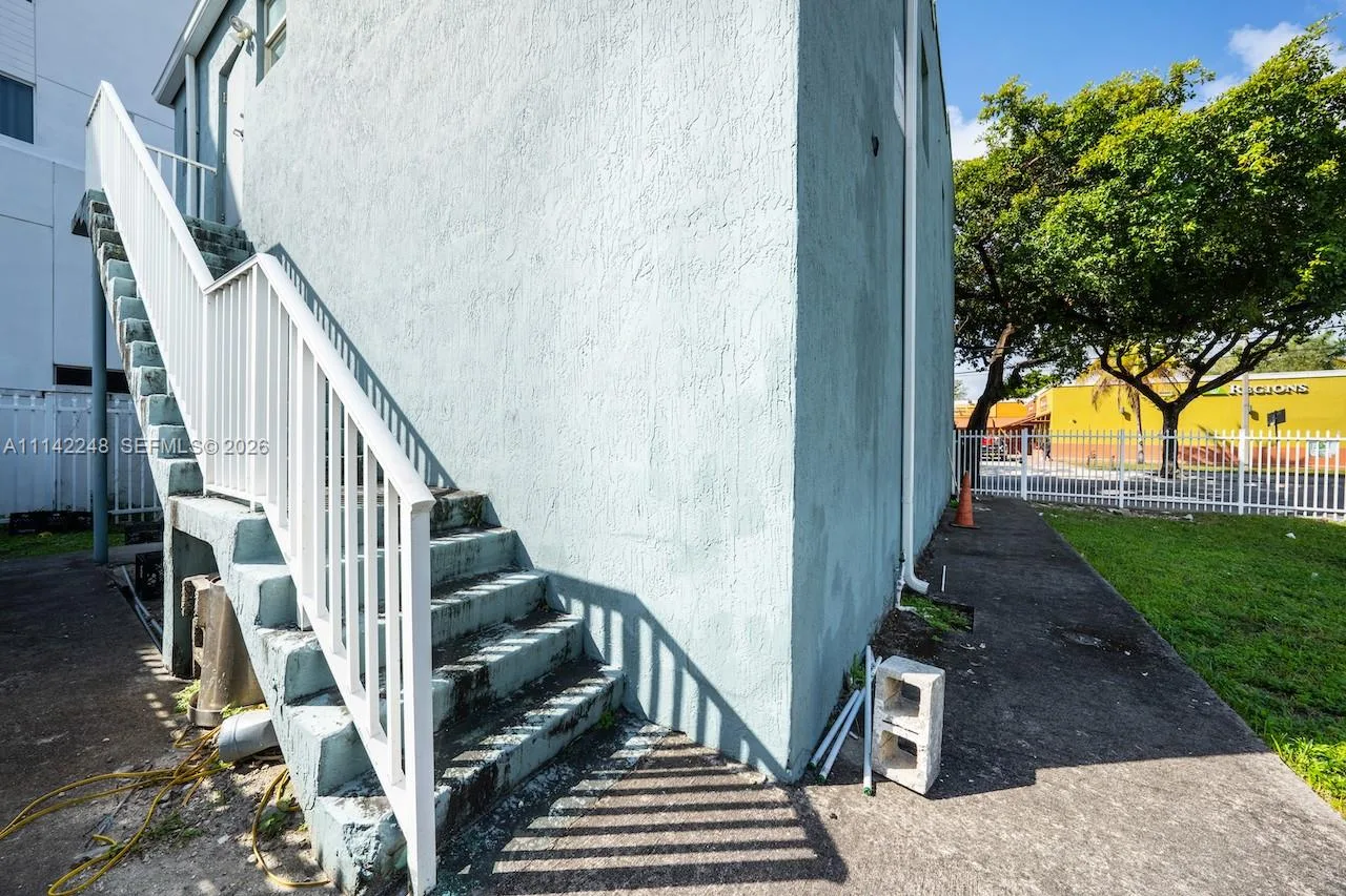 1525-27 NW 3rd Ave, Miami, FL 33136 photo 4