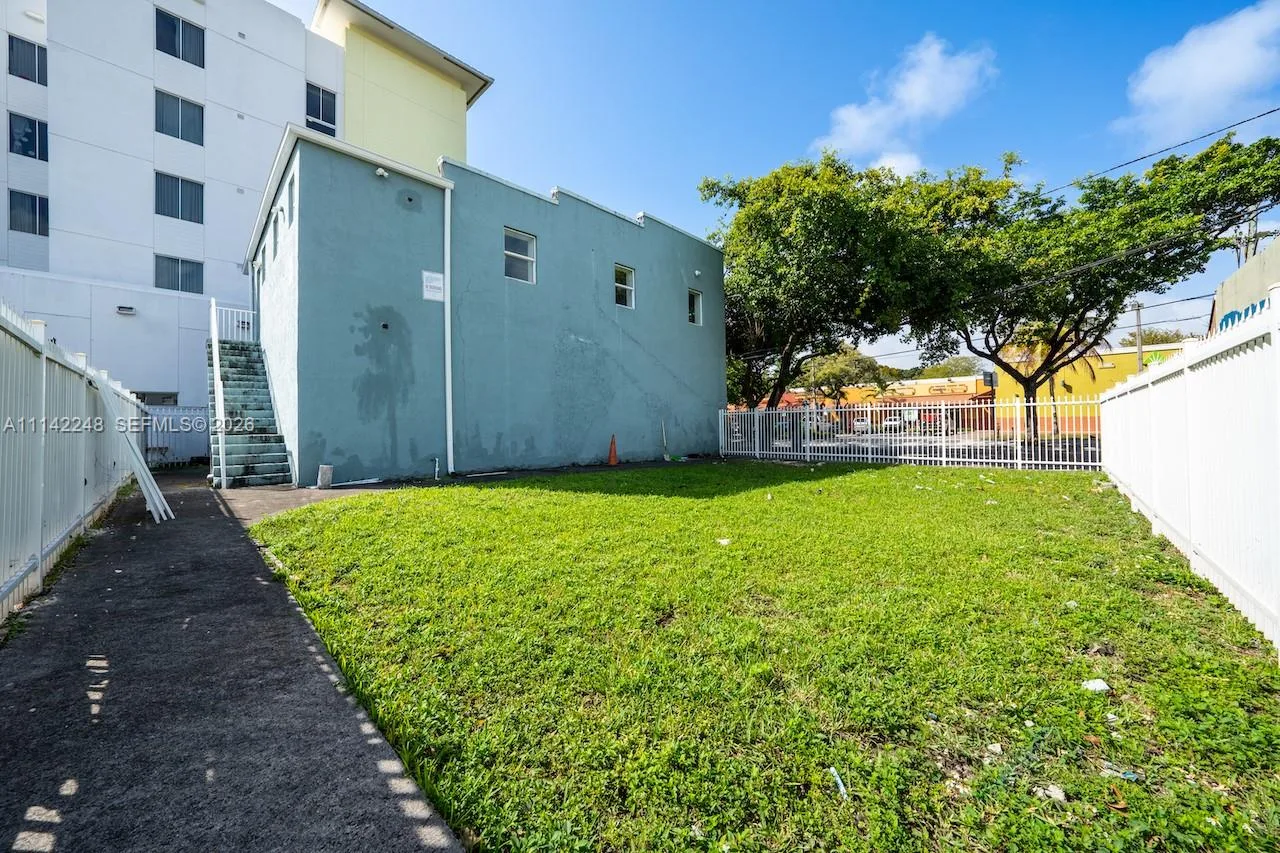 1525-27 NW 3rd Ave, Miami, FL 33136 photo 7