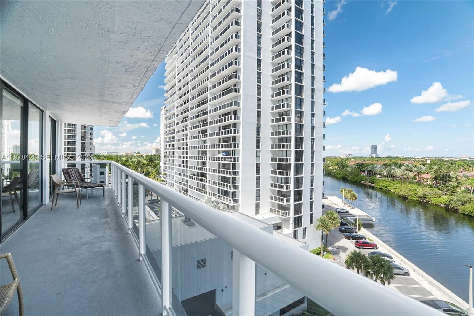 20515 E Country Club Dr # 849, Aventura, FL 33180 photo 4