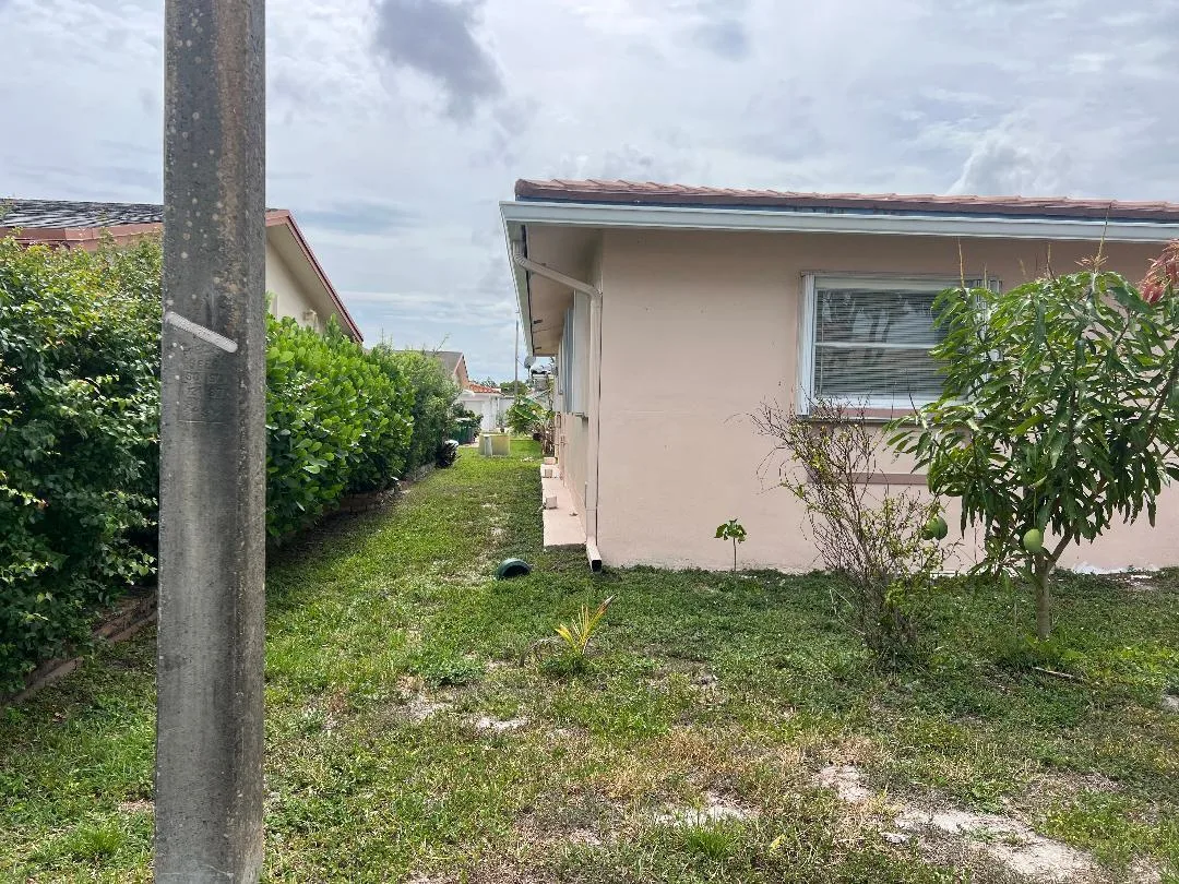 5803 NW 86th Avenue, Tamarac, FL 33321 photo 3