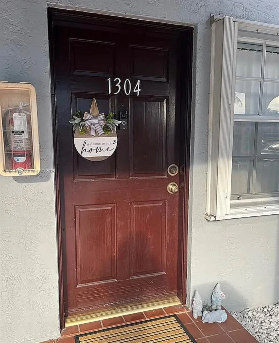 7100 NW 173rd Dr # 1304, Hialeah, FL 33015