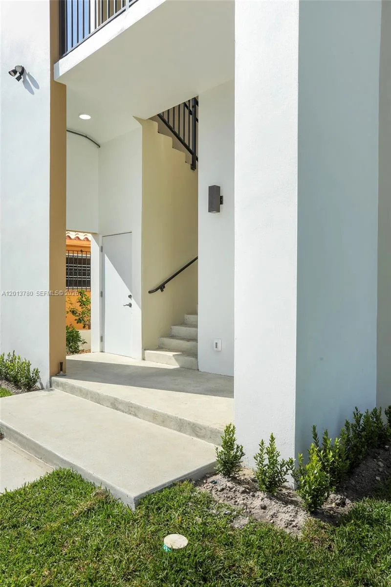 120 SW 35 Ave # A1, Miami, FL 33135 photo 5