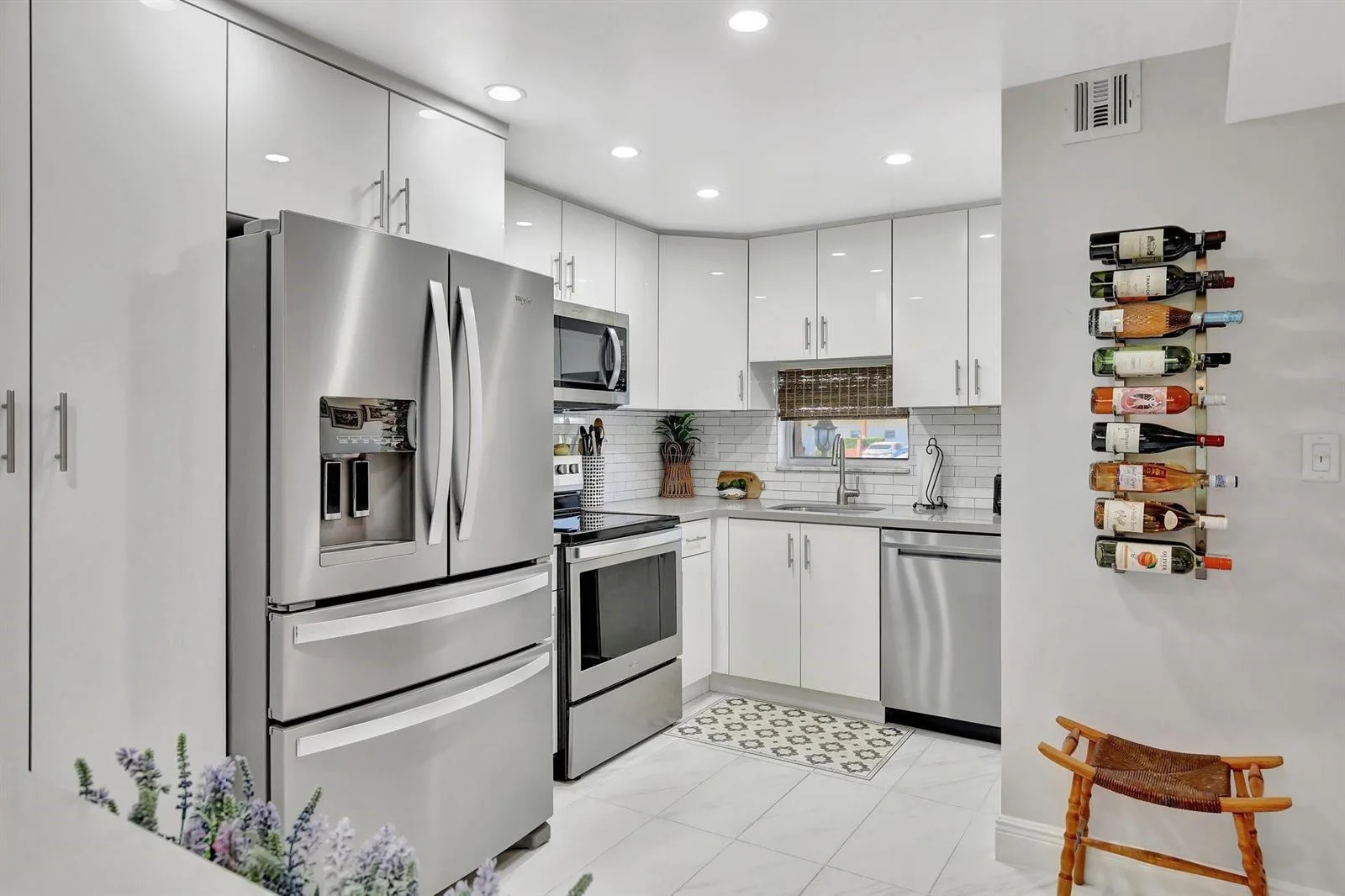 700 S HOLLYBROOK Drive # 104, Pembroke Pines, FL 33025