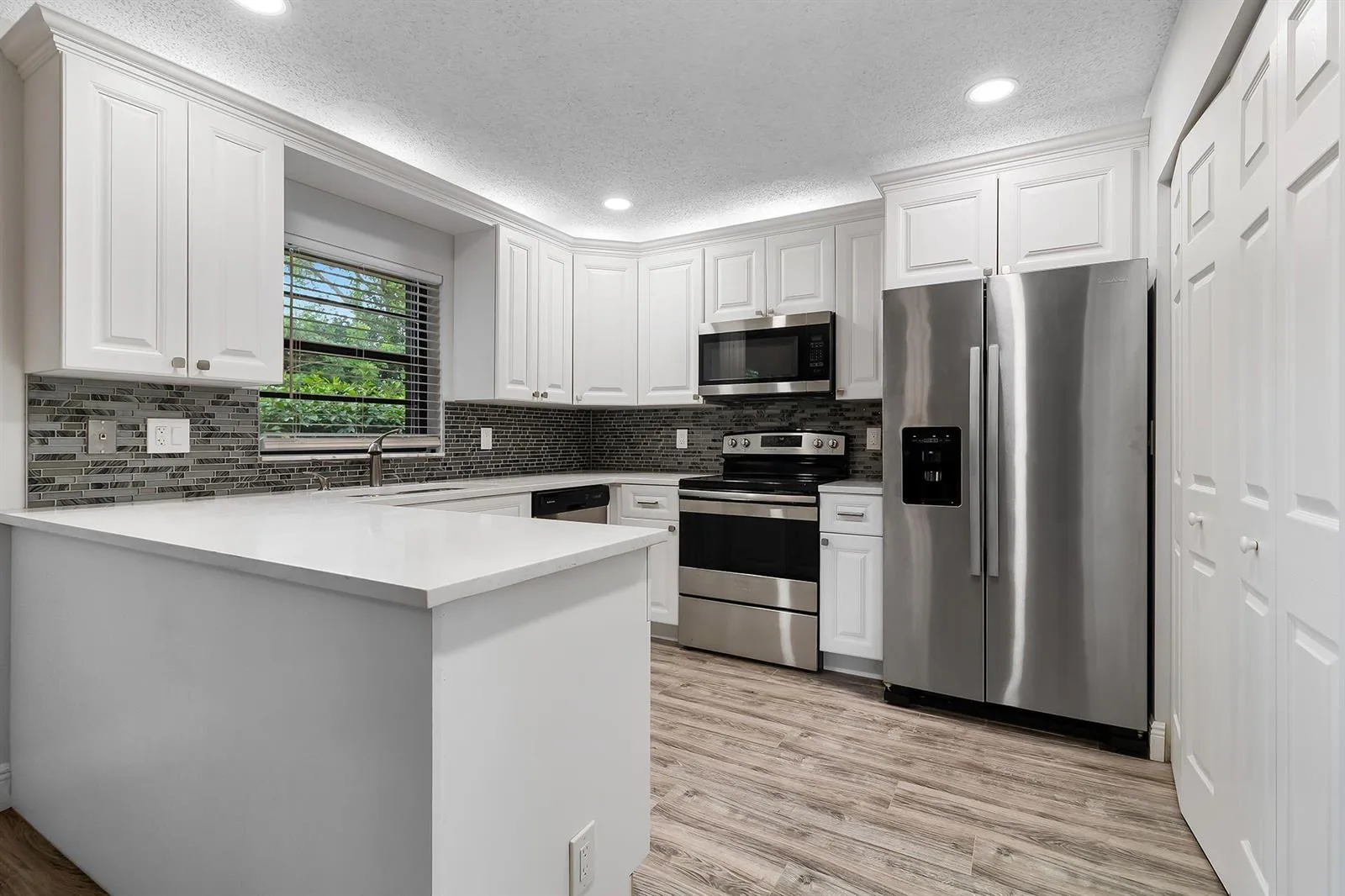 9 Vía De Casas Norte, Boynton Beach, FL 33426 photo 5