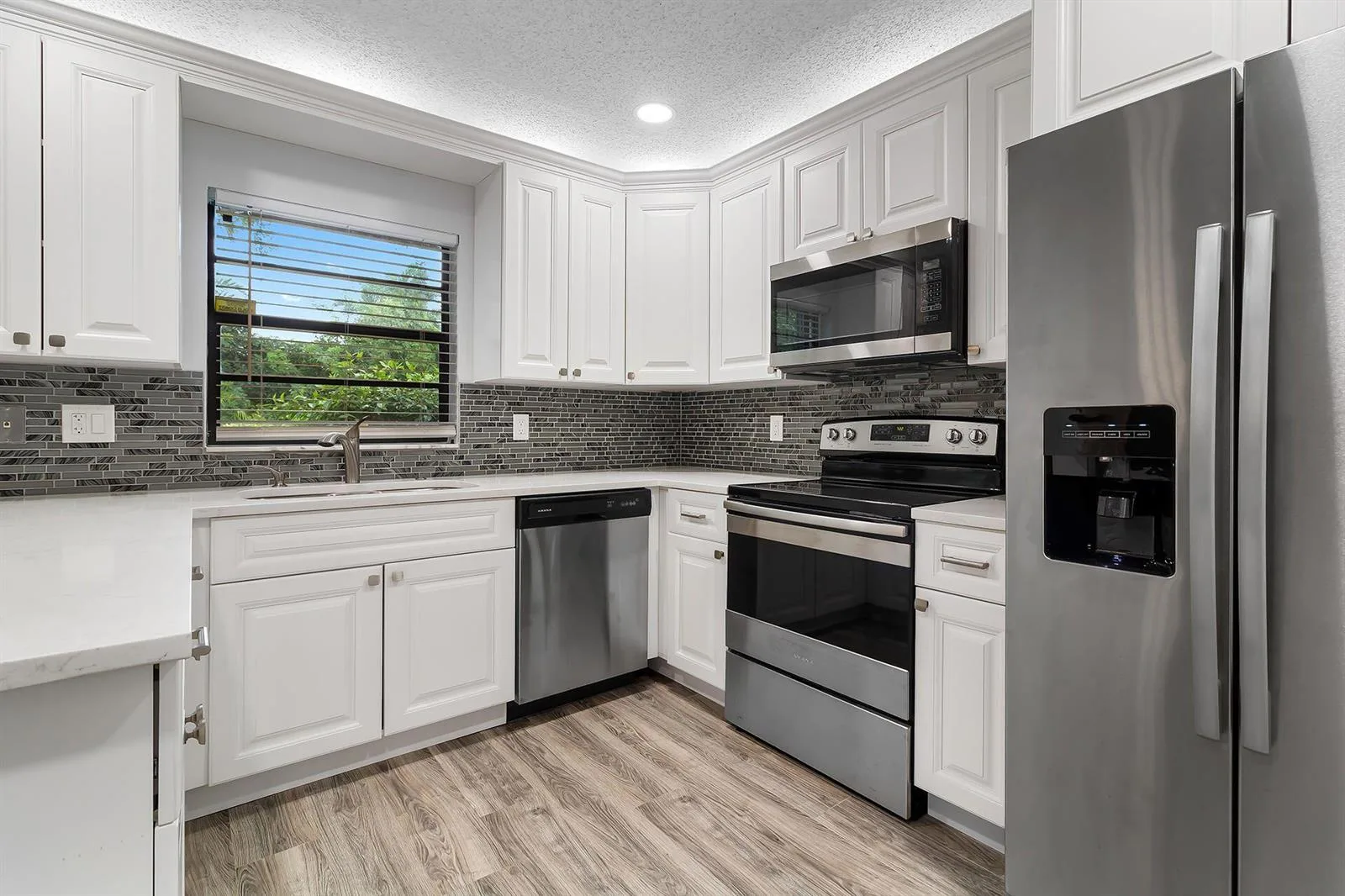 9 Vía De Casas Norte, Boynton Beach, FL 33426 photo 6