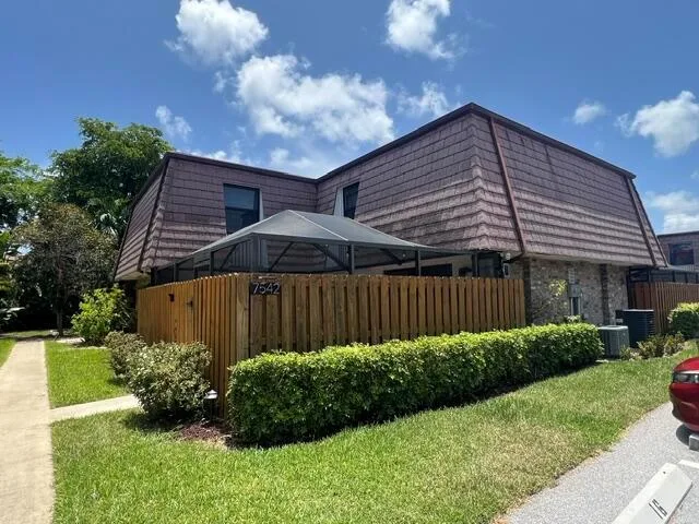 7542 COURTYARD Run E, Boca Raton, FL 33433