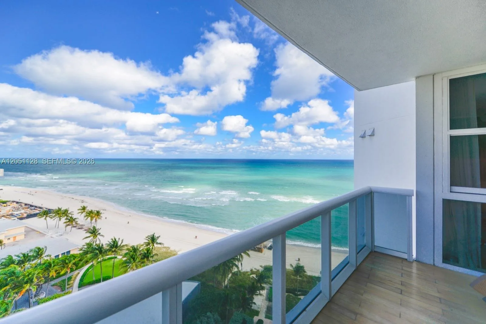 18201 Collins Ave # 1604, Sunny Isles Beach, FL 33160 photo 2