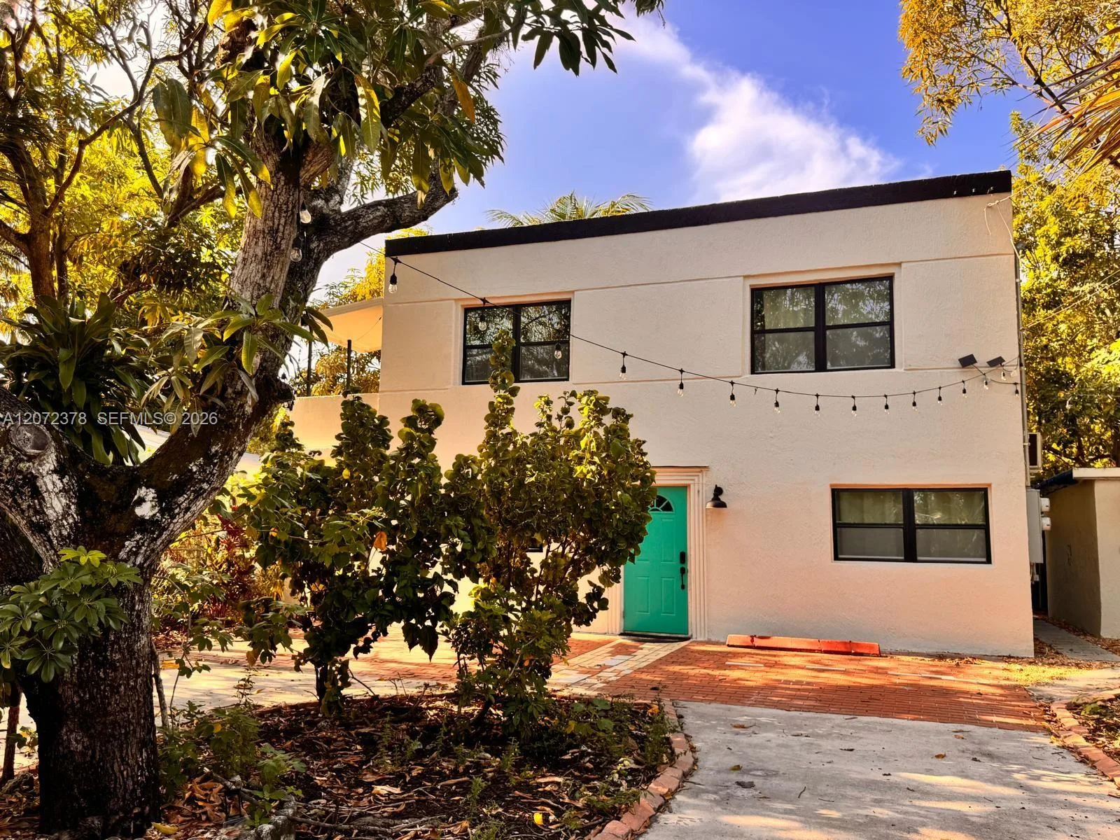 277 NE 55th St, Miami, FL 33137 photo 2