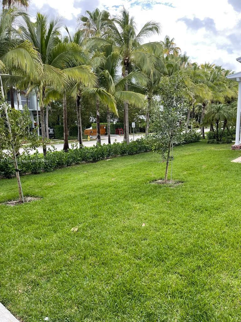 100 Sunrise Dr # 25, Key Biscayne, FL 33149 photo 2