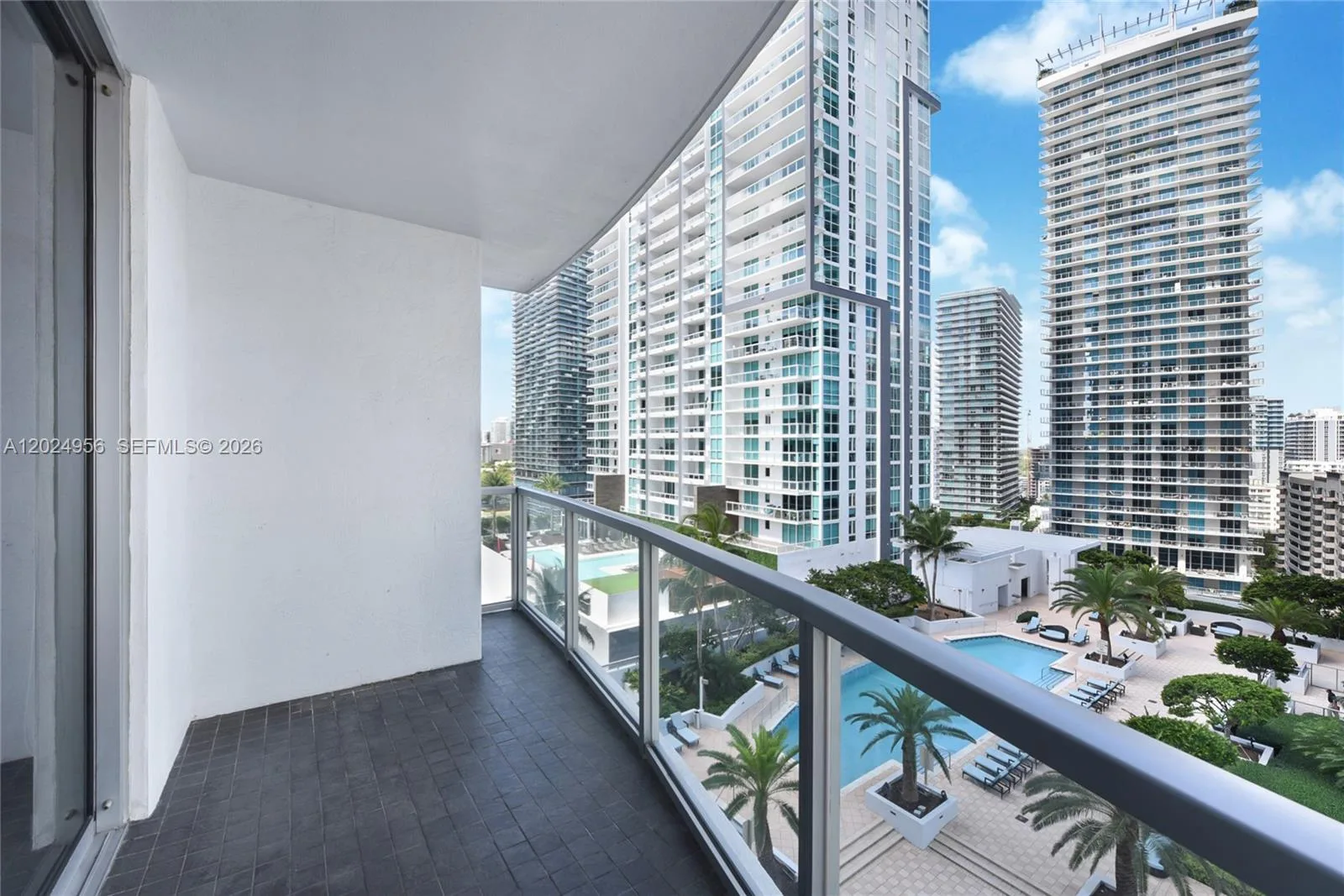 1060 Brickell Ave # 1715, Miami, FL 33131 photo 8