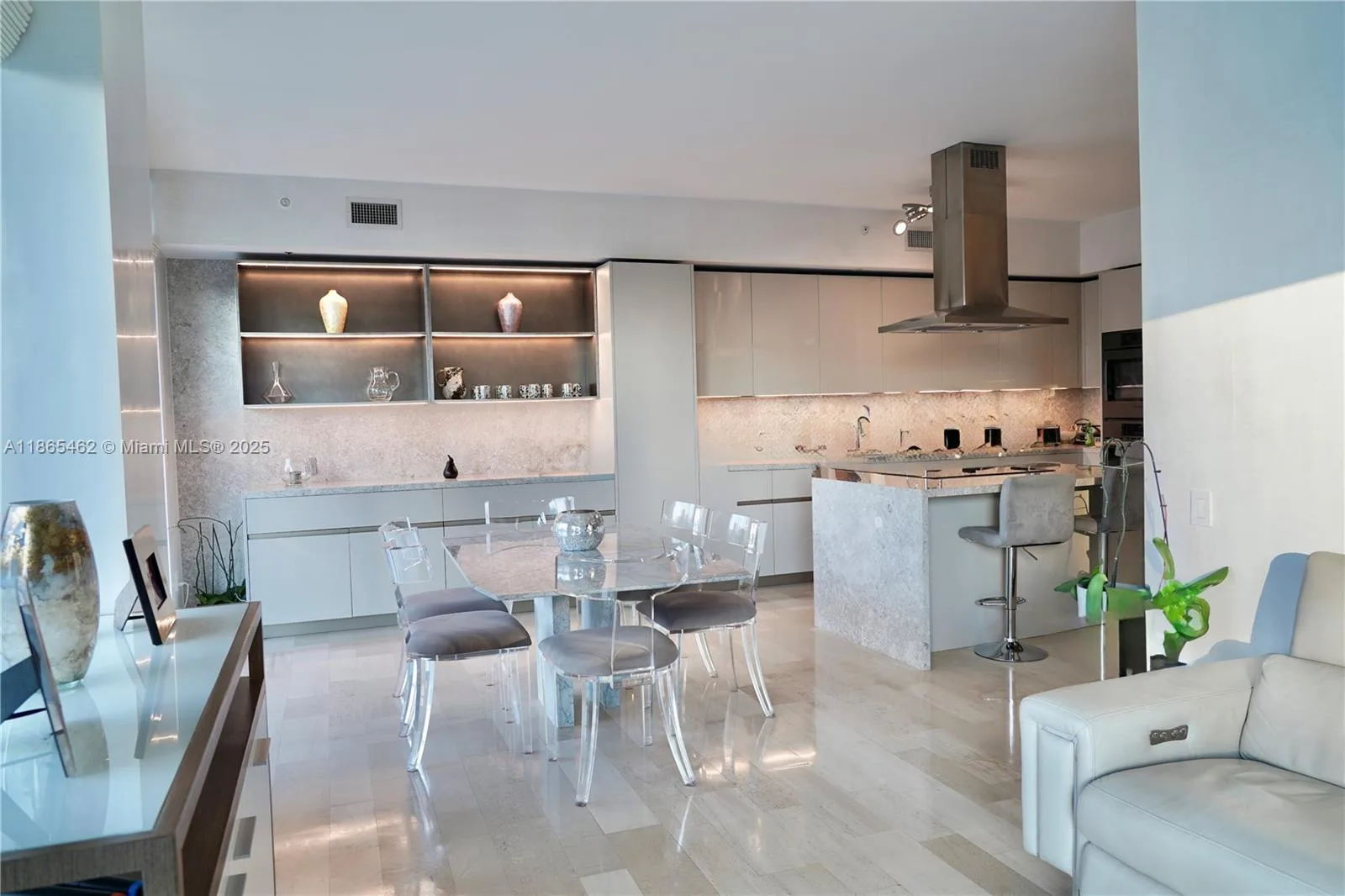 1300 Brickell Bay Dr # 3701, Miami, FL 33131 photo 11