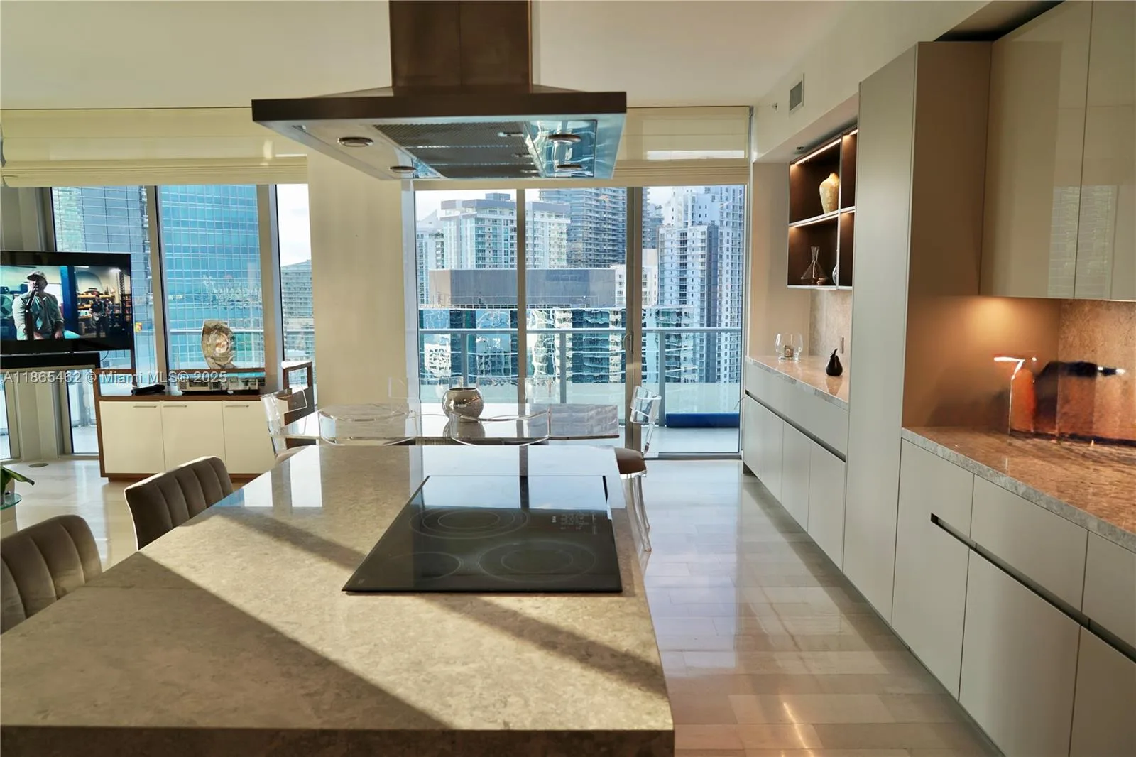 1300 Brickell Bay Dr # 3701, Miami, FL 33131 photo 6