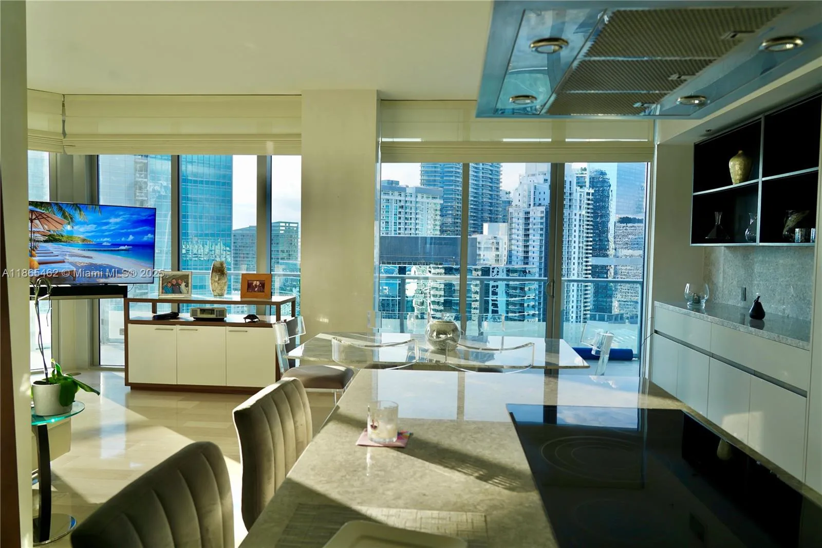 1300 Brickell Bay Dr # 3701, Miami, FL 33131 photo 8