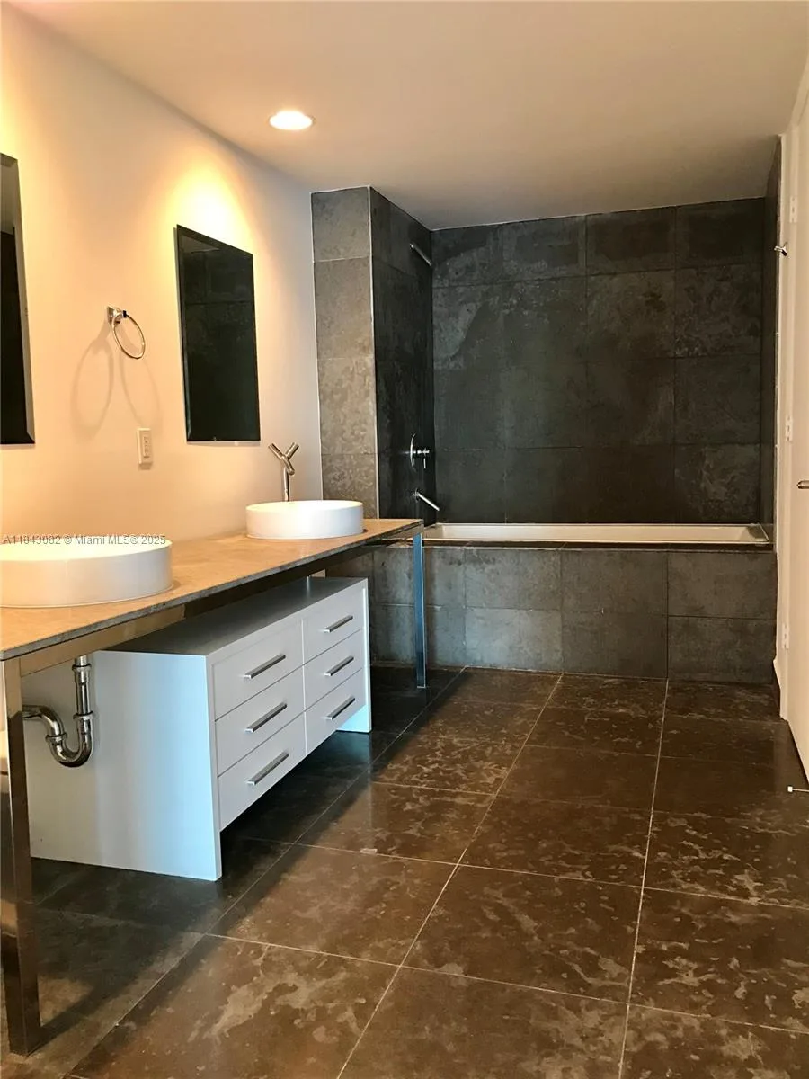 465 Brickell Ave # B 717, Miami, FL 33131 photo 12