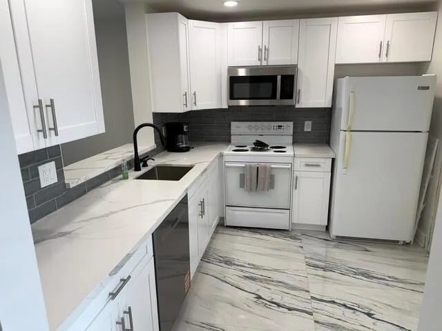 205 SE 11th Terrace # 405, Dania Beach, FL 33004 photo 3