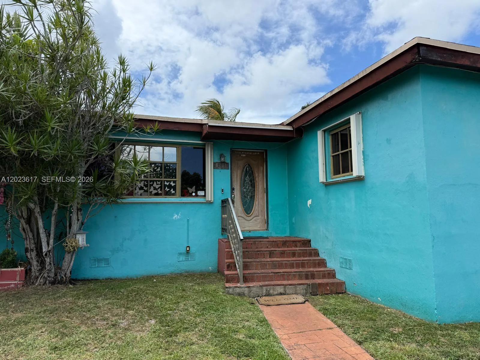 8231 SW 30th St, Miami, FL 33155
