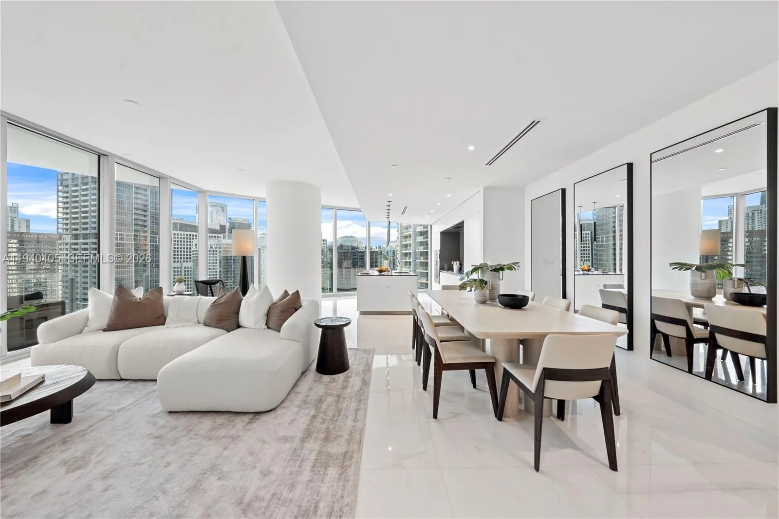 300 Biscayne Blvd Way # 3407, Miami, FL 33131 photo 2