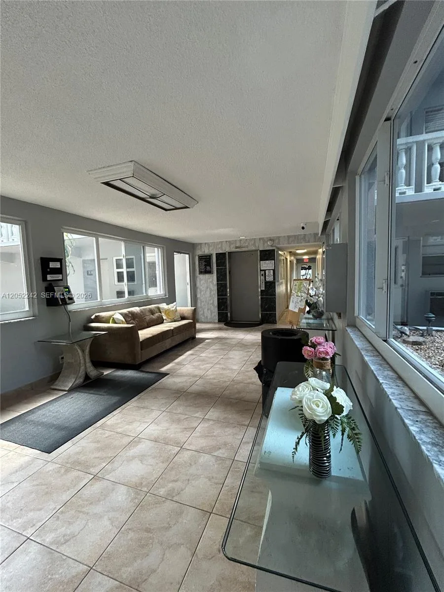 329 SE 3rd St # 502S, Hallandale Beach, FL 33009 photo 4