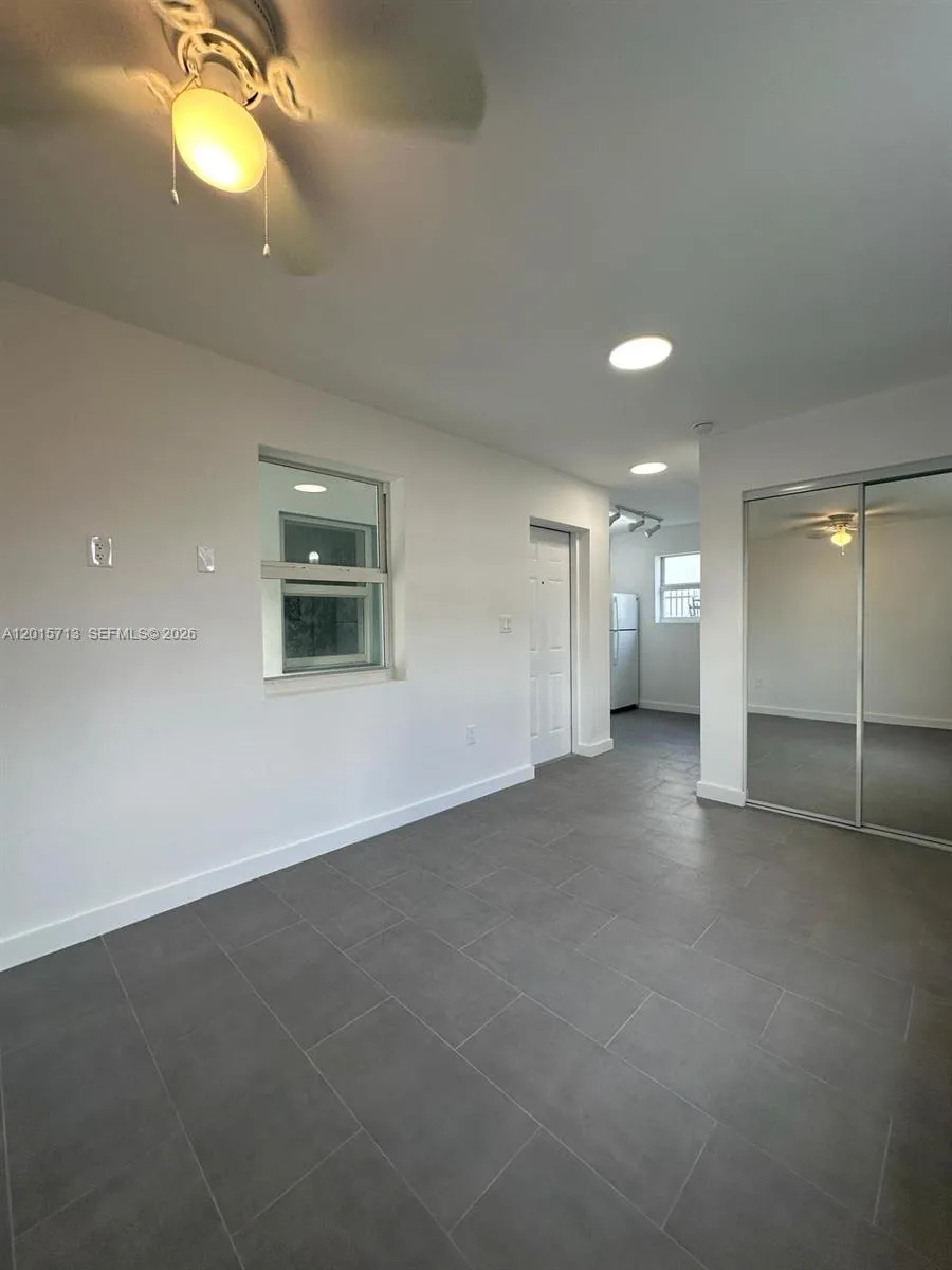 1535 NW 1st Pl # 10, Miami, FL 33136 photo 2