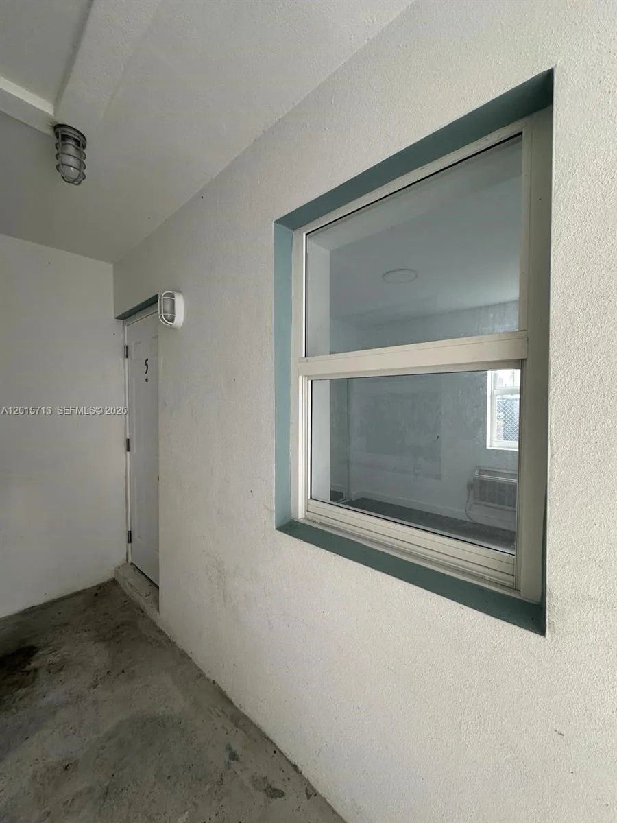 1535 NW 1st Pl # 10, Miami, FL 33136 photo 5