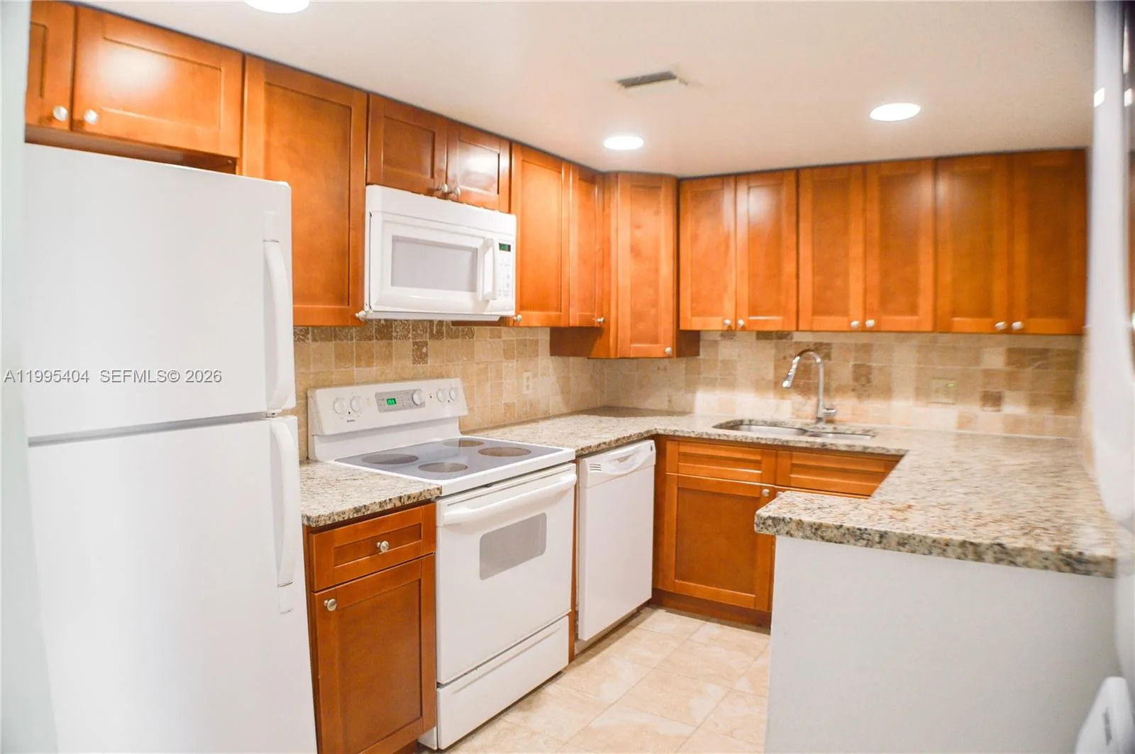 733 SE 1st Way # 206, Deerfield Beach, FL 33441